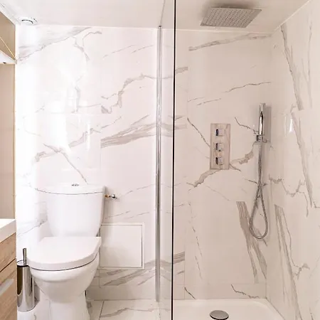 Ocre Apartment