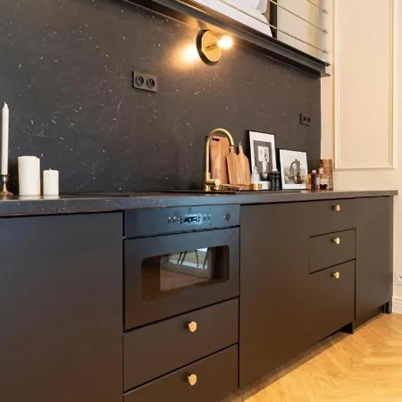 Ocre Apartment